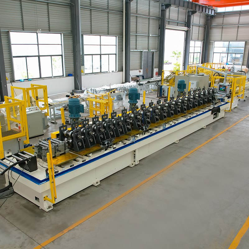 Máy tạo hình cuộn chiều rộng tự động thay đổi khung năng lượng mặt trời