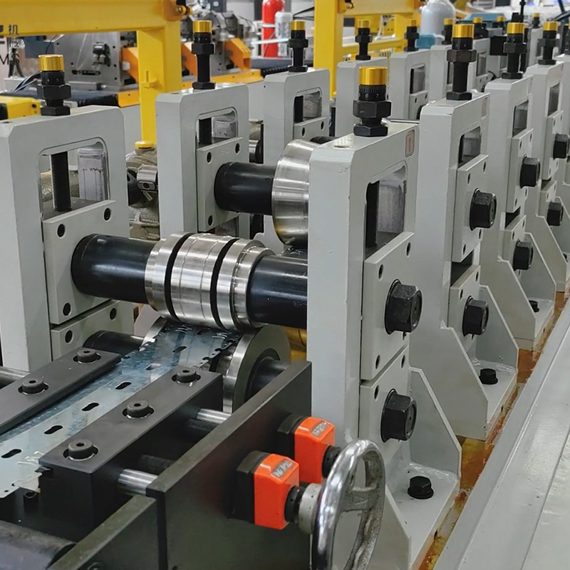 Đinh tán trần kiểu bấm